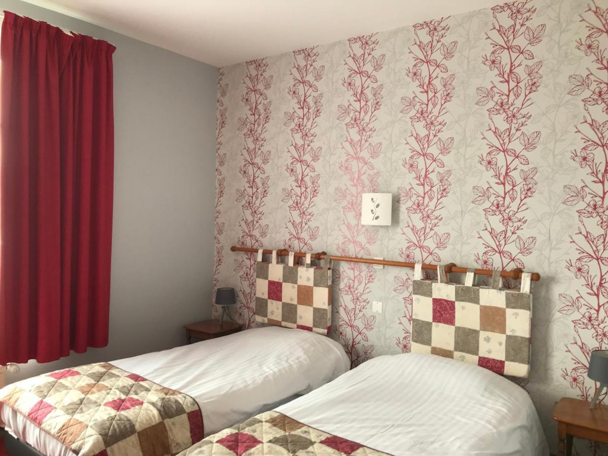 Logis La Villa Des Houx Aumale Zewnętrze zdjęcie